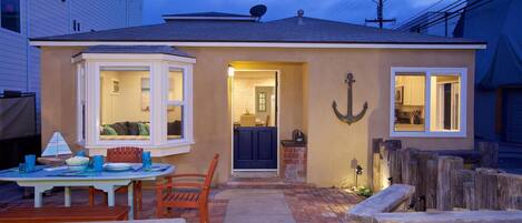 屋外ダイニングエリア