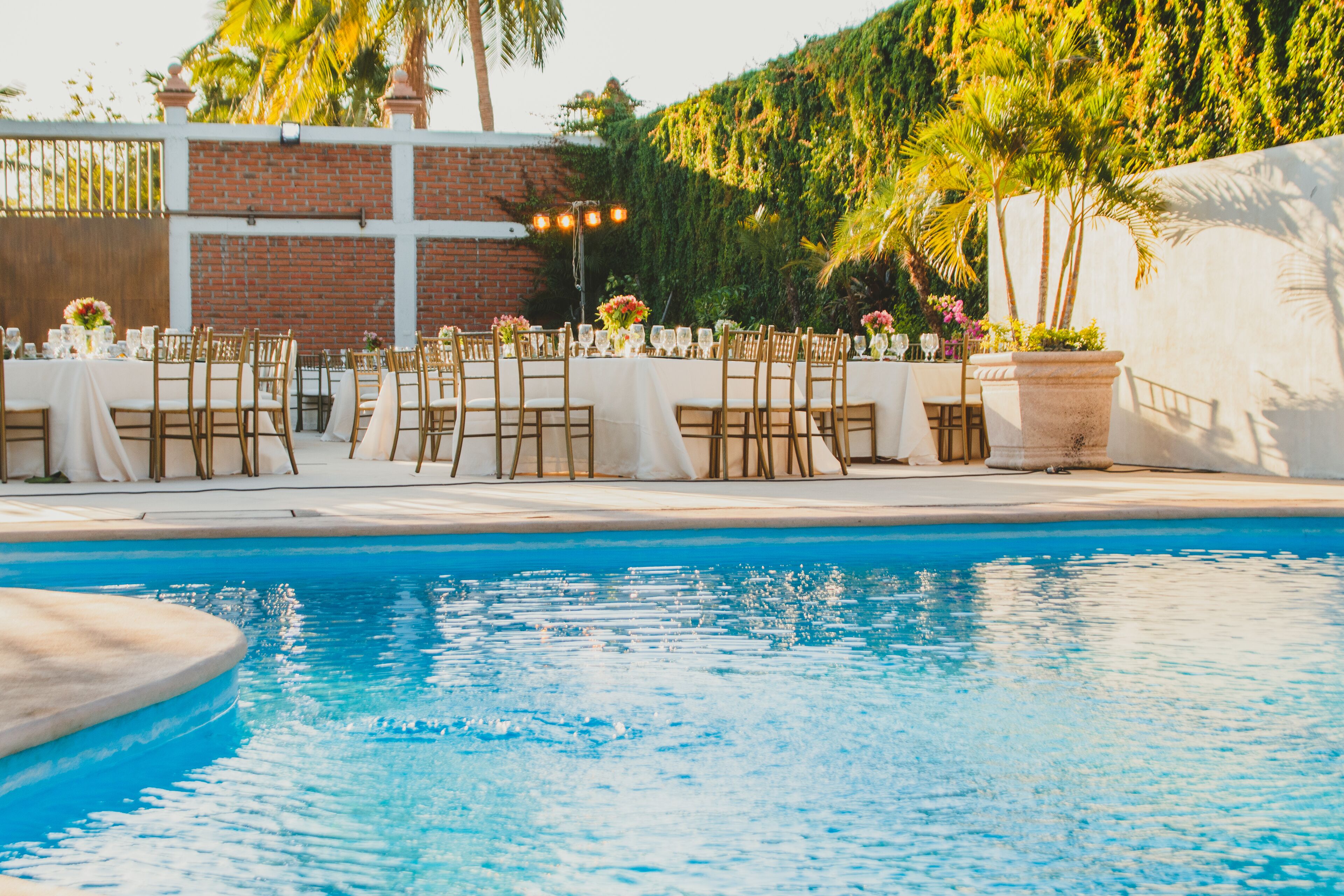outdoor pool, pool loungers