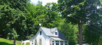 2 bedroom Wiffen Cottage