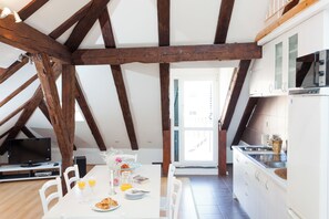 صورة غير مصنفة، 5 من 40، زرّ