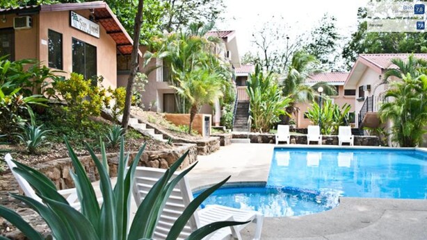 Outdoor pool - Villas San Angel (Sardinal)