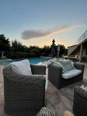 Outdoor pool - Near Porto Vecchio, Superb villa with private pool, sleeps 10 (Lecci)