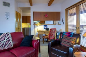 Smart TV, DVD player, music library, video library - Visitors Love the Location,
 I Love the View! (Santa Fe)