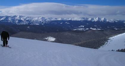 Mary's Place-125 Yd to Lift-Sleep 6, ski run view, Completely Remodeled! All New