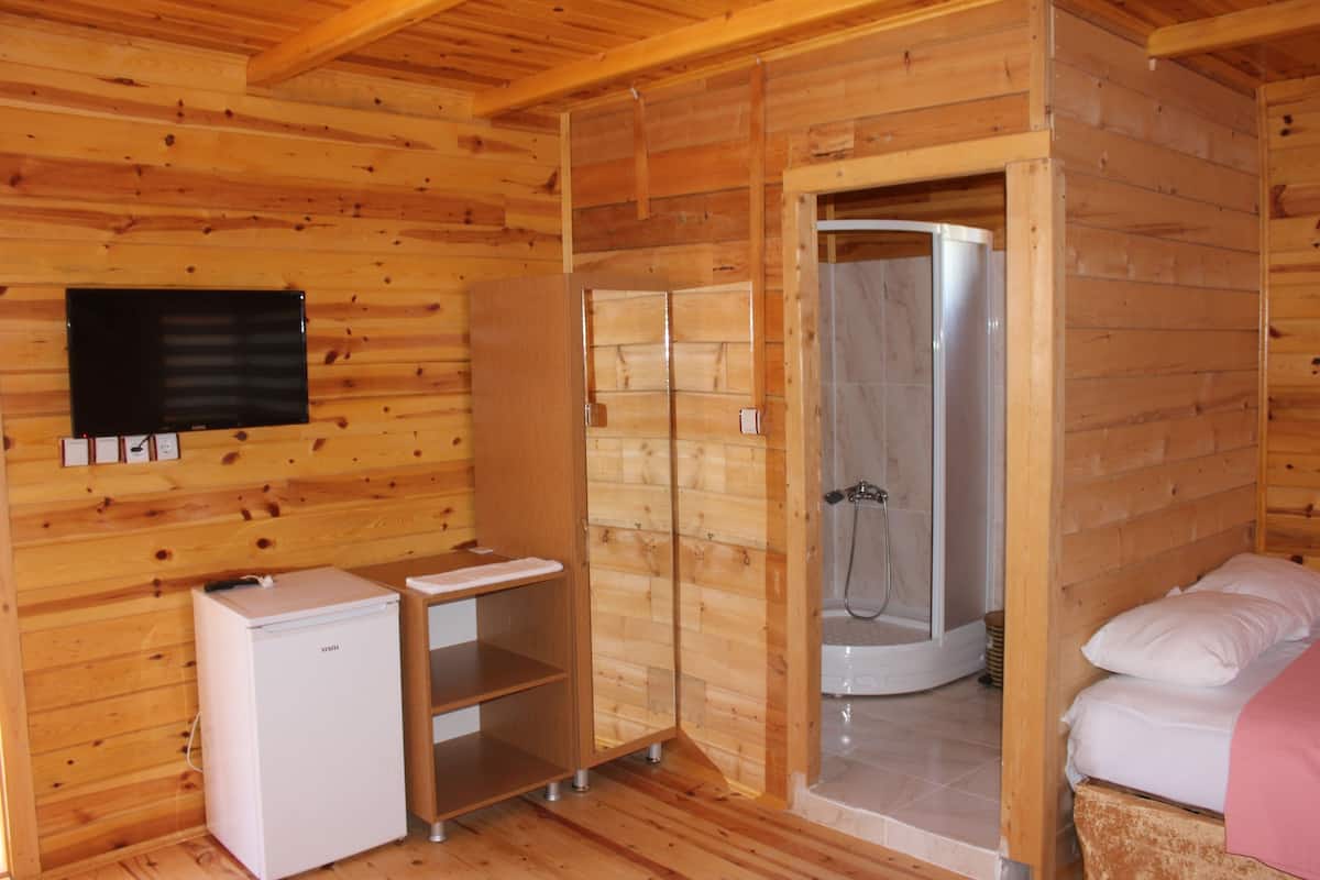 traditional bungalow | living area | lcd tv