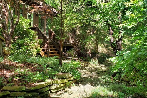 Quails Retreat in Shagbark