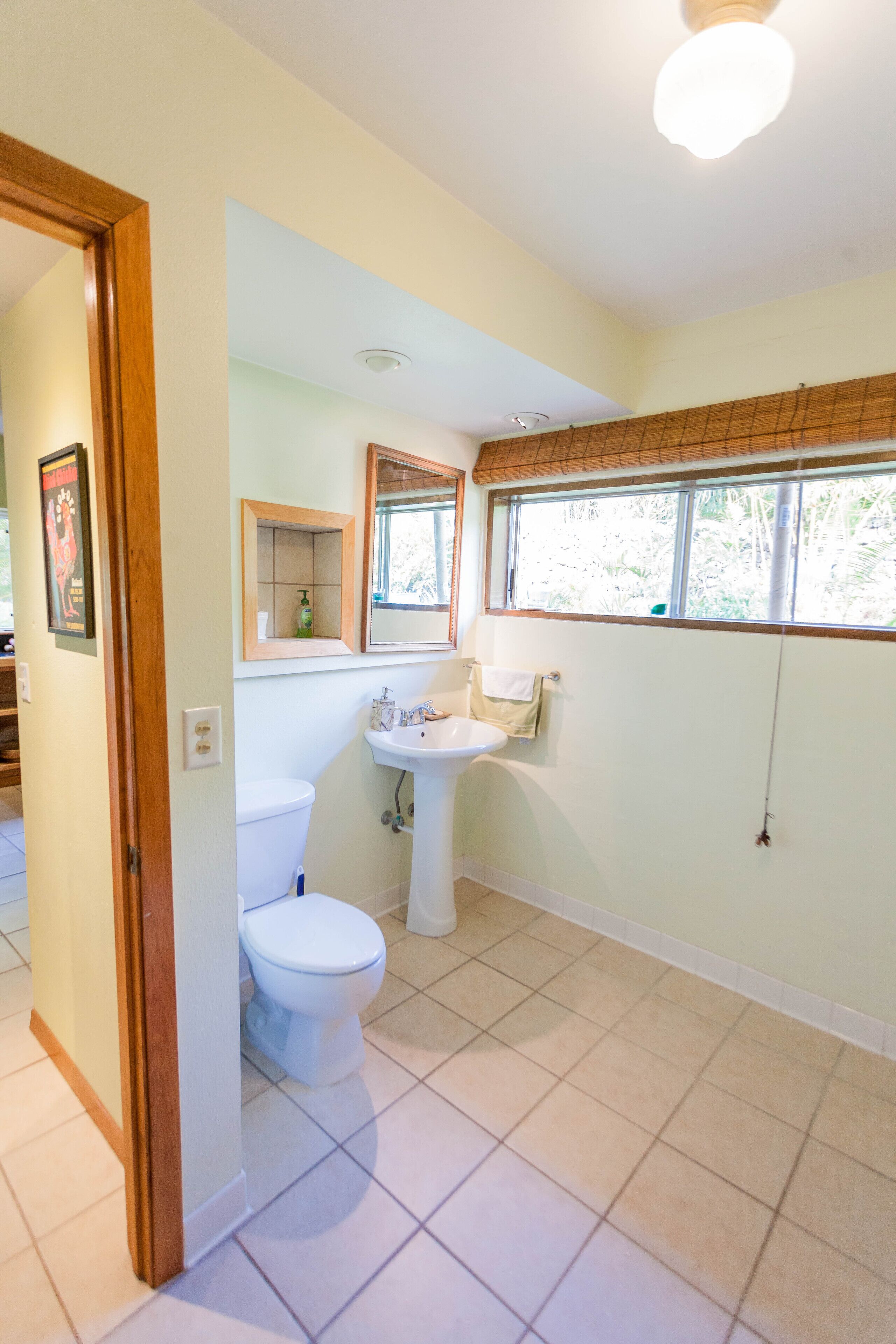 Kona Coast View Guest Apartment -long term renters welcome! - Photo 17