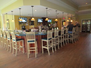 Bar (in der Unterkunft)