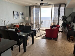 Smart-TV og DVD-spiller