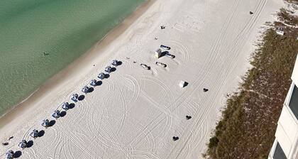 Chambre principale en bord de mer avec vue spectaculaire !!!