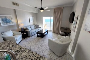 Condo, 1 Bedroom | Interior