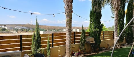 Cabaña, 1 cama matrimonial, para no fumadores | Vista al jardín