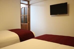 Iron/ironing board, cots/infant beds, free WiFi - Hotel Arcoiris (Urubamba)