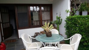 Casa conforto, para não fumantes, vista para a piscina | Terraço/pátio