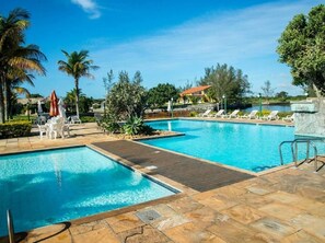 2 outdoor pools, sun loungers