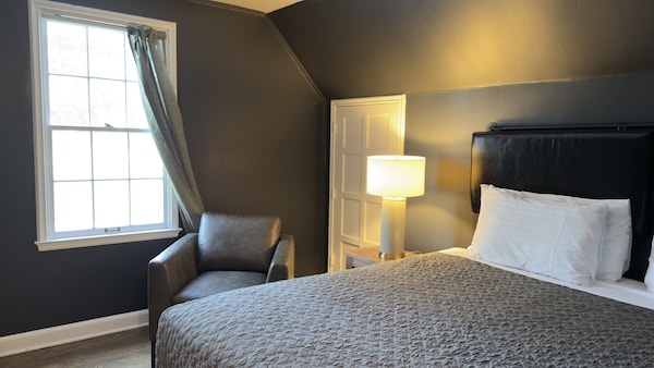 The Brewery Lodge Hotel - New Buffalo, MI