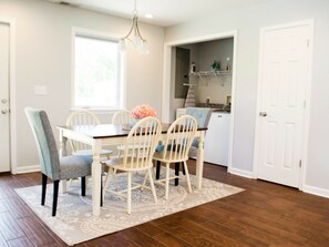 Family Townhome, Multiple Beds | In-room dining