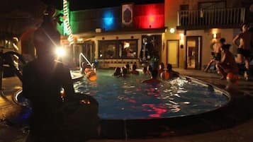 Chambre Romantique, 1 très grand lit (21+ Adults Only/Couples Only) | Terrasse/Patio