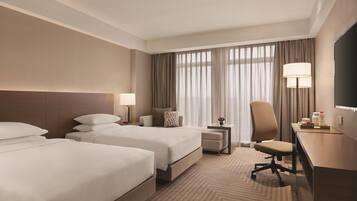 1 bedroom, premium bedding, down duvets, minibar