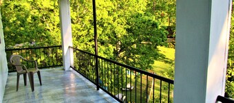 Condo #18 at Kentucky Lake's Lynnhurst Family Resort