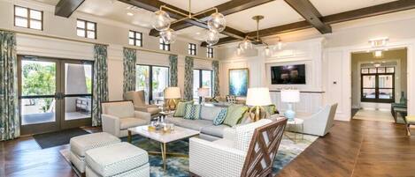 Smart TV, fireplace, DVD player, books