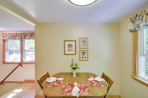 Dining - 'The Carriage House:' Walk to Peninsula State Park (Ephraim)