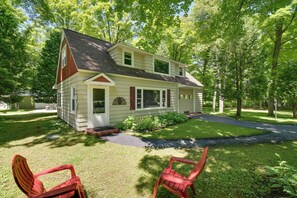 Exterior - 'The Carriage House:' Walk to Peninsula State Park (Ephraim)