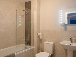 Luxury-Apartment, 2 Schlafzimmer | Badezimmer | Haartrockner, Handtücher