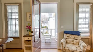 Family Townhome, 1 Bedroom | Living area | Plasma TV