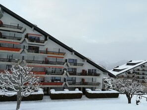Exterior - Cozy & Romantic Chalet-Style Flat with Mountain View: Ideal for Skiing & Hiking (Torgon)