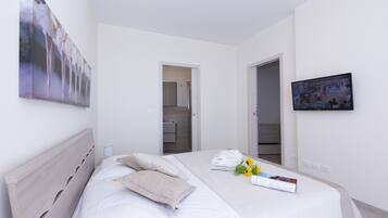 2 chambres, fer et planche Ă  repasser, accĂšs Internet, draps fournis