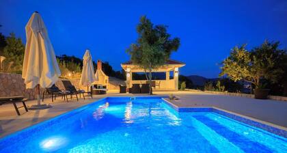 Hedera Estate, Villa Hedera VII