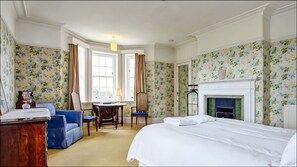 9 bedrooms, iron/ironing board, free WiFi, bed sheets