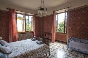 2 Schlafzimmer, Bügeleisen/Bügelbrett, Reisekinderbett, kostenloses WLAN