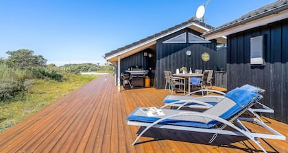 Beautiful home in HjĂžrring with sauna