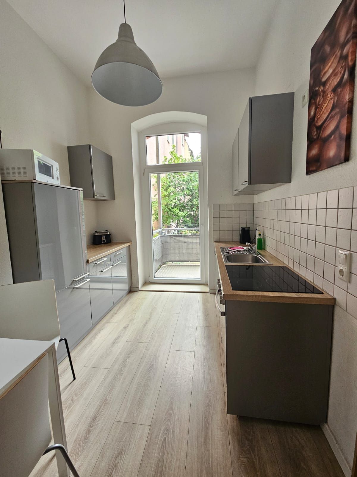 Fridge, microwave, oven