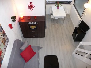 TV - Modern studio with mezzanine and parking near the beach (Sète)