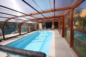 Piscine couverte, piscine chauffée