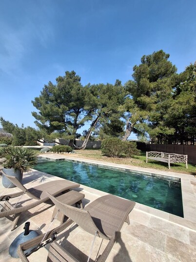 Magnificent 5-star villa in the heart of the Luberon Swimming pool and air conditioning