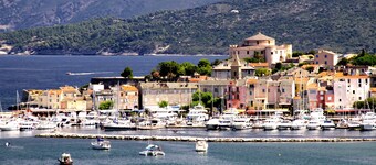 Villa 1 standing seaside, breathtaking view of the Gulf of Saint Florent