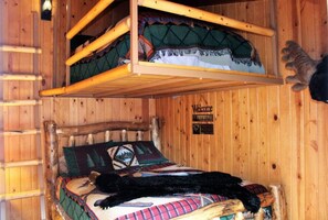 2 bedrooms, bed sheets
