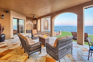 Terrace/patio - Villa Catalina at Bella Sirena • Private hot tub (Puerto Peñasco)