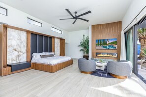 6 bedrooms, desk, iron/ironing board, free WiFi