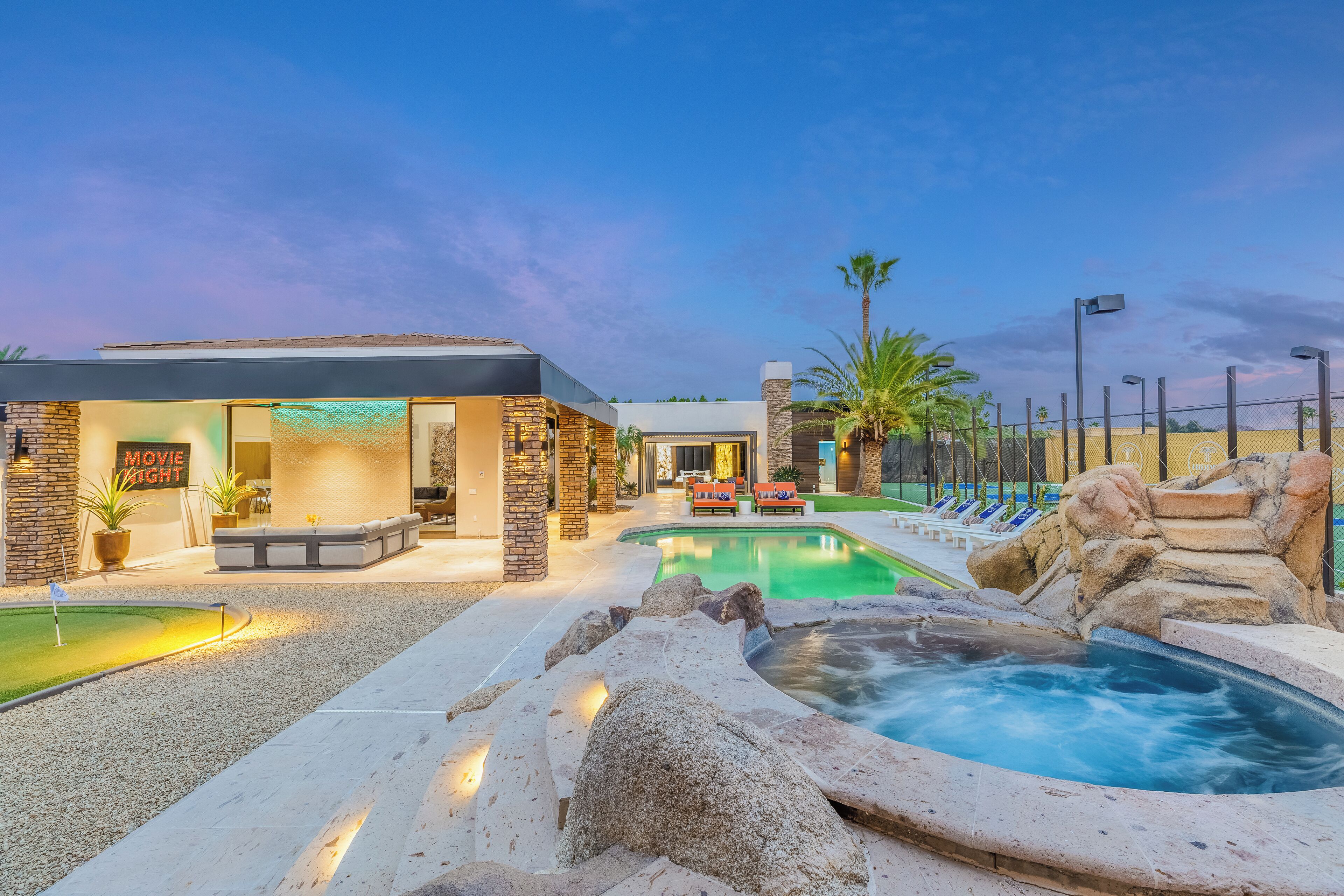 Piscine extérieure, piscine chauffée