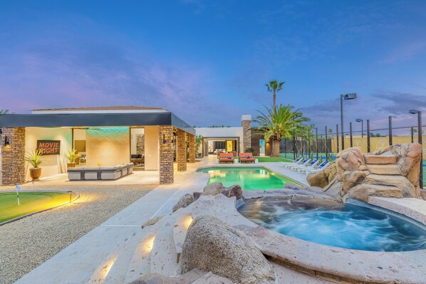 Outdoor pool, a heated pool