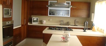 Rentouttava makuuhuone ylellisessÀ talossa