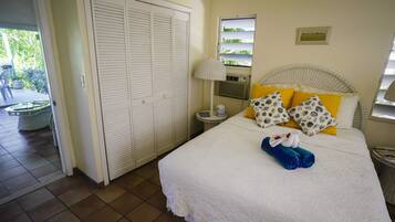 1 bedroom, in-room safe, desk, iron/ironing board