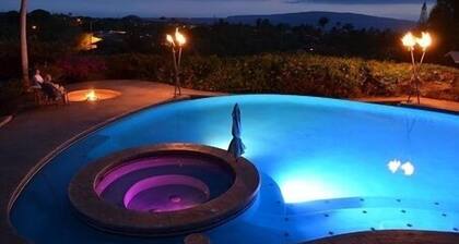 Atemberaubende Aussicht auf das Meer und den Vulkan! Pool, Spa und Sie können sogar unseren JEEP mieten