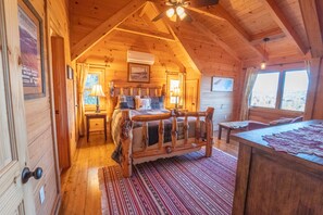 3 habitaciones, tabla de planchar con plancha y cuna de viaje 