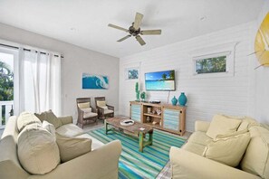 Una Smart TV, un reproductor de DVD